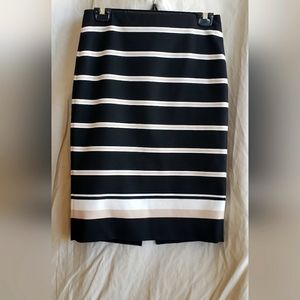 White House Black Market Skirt Size 00